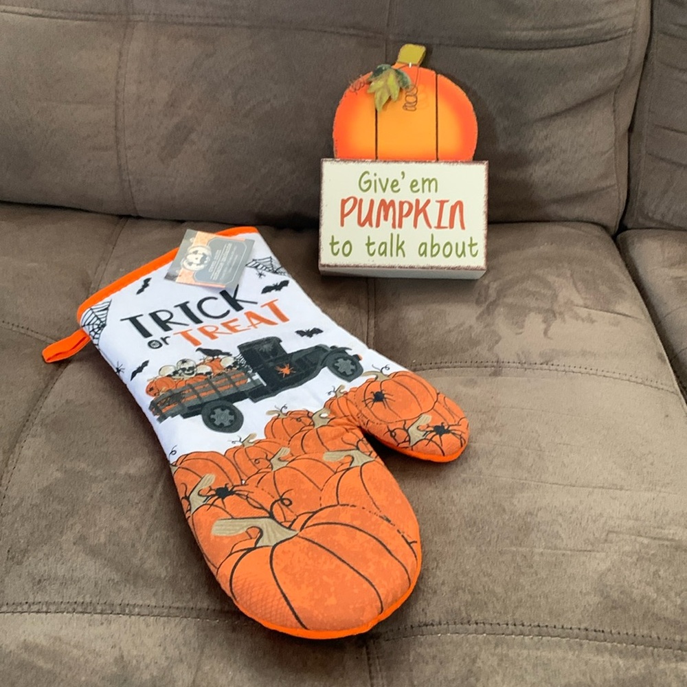 2 Pumpkins Decor